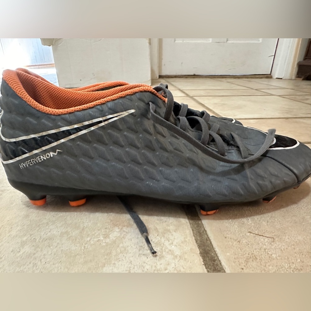 Men’s soccer cleats - Nike